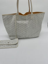 Load image into Gallery viewer, Authentic preowned white Goyard St. Louis pm