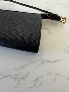 authentic preowned Louis Vuitton epi pochette black